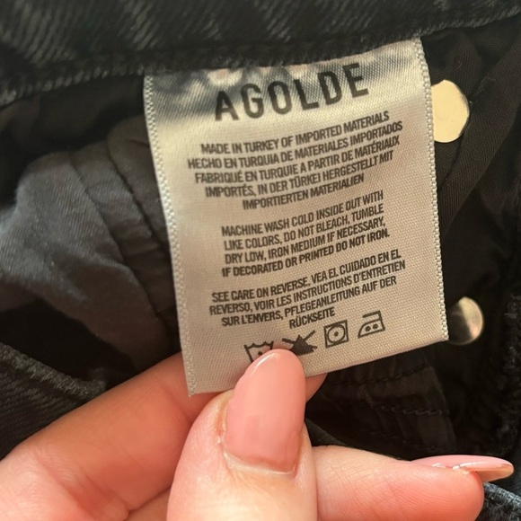 AGOLDE TONI MID RISE STRAIGHT RAW HEM SIZE 27 BLACK WASH STRAIGHT LEG DENIM CROP - Picture 6 of 8